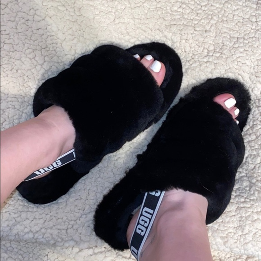 Worn once UGG slides